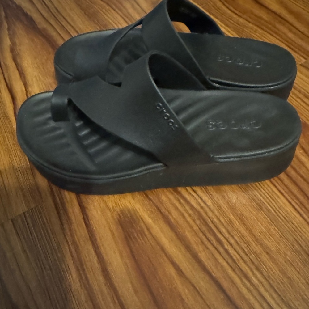 CROCS Black Slide Sandals - Women's Size 7 - Picture 2 of 5